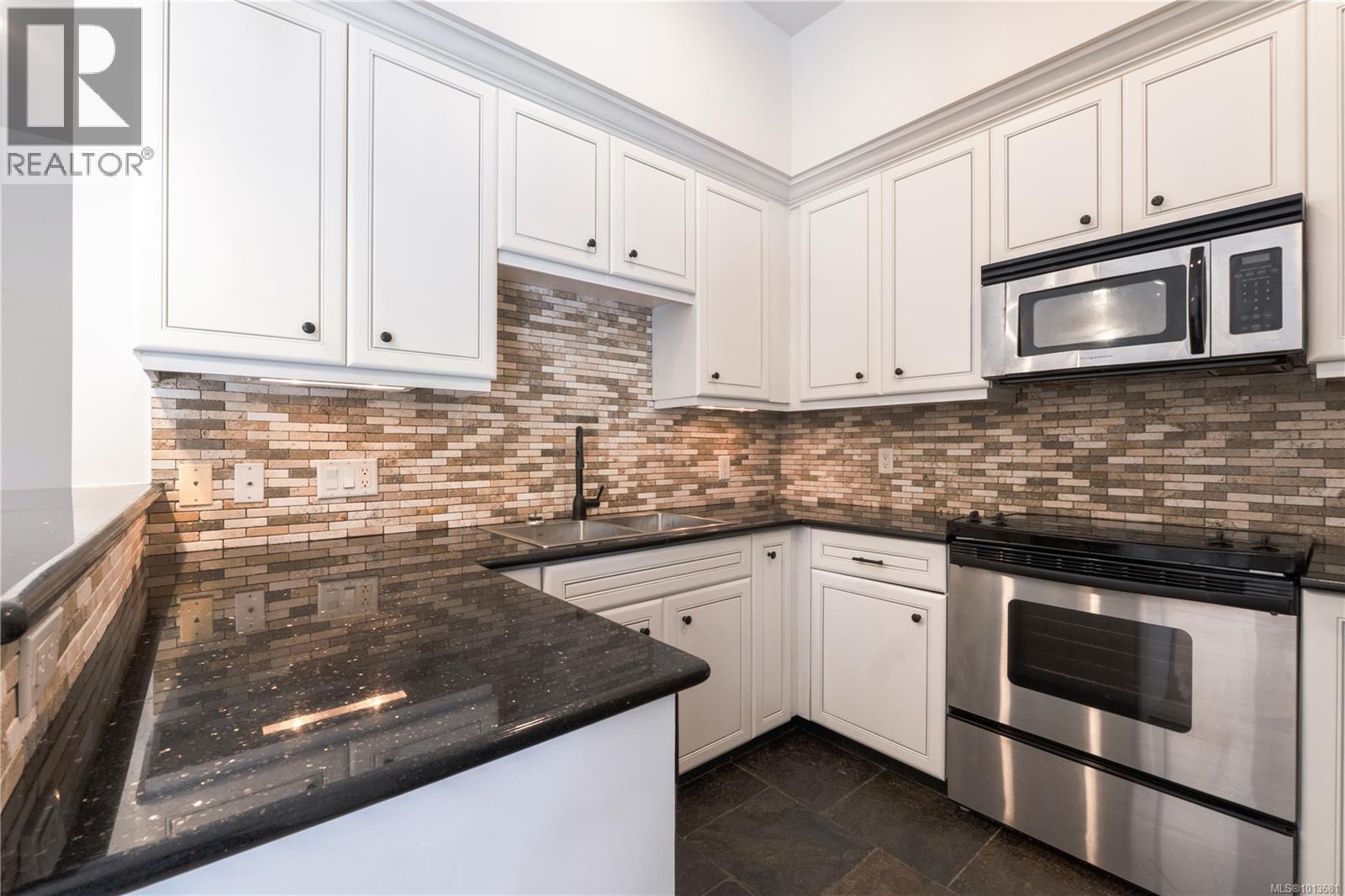 147 1335 BEAR MOUNTAIN Parkway, Langford
