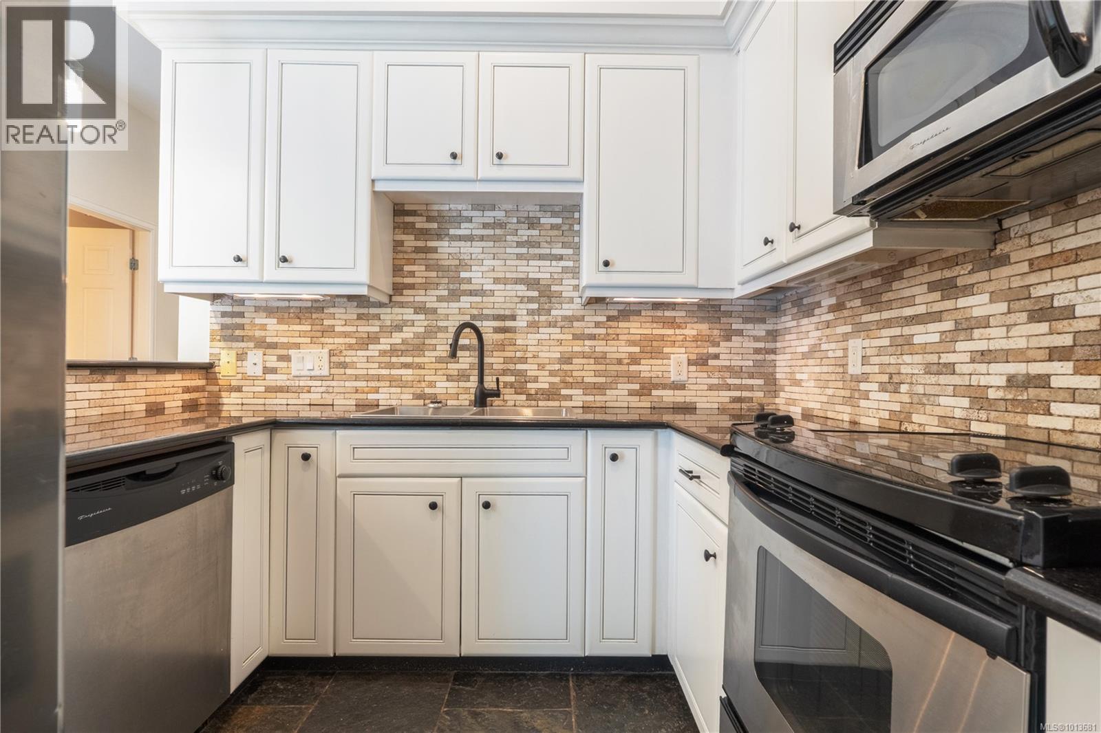 147 1335 BEAR MOUNTAIN Parkway, Langford