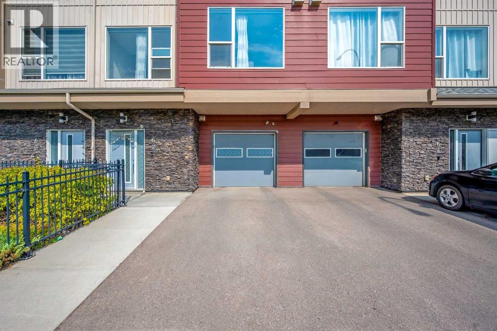 Single Family House for Sale in  Saddlestone Drive NE Saddle Ridge Calgary 