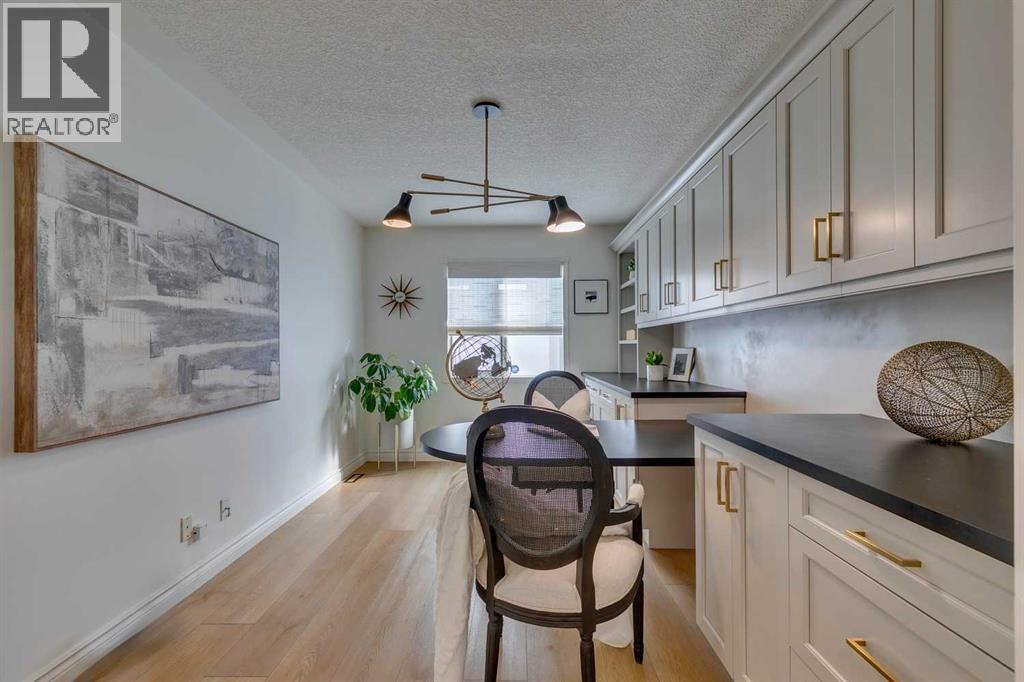 Single Family House for Sale in  Edgevalley Landing NW Edgemont Calgary 