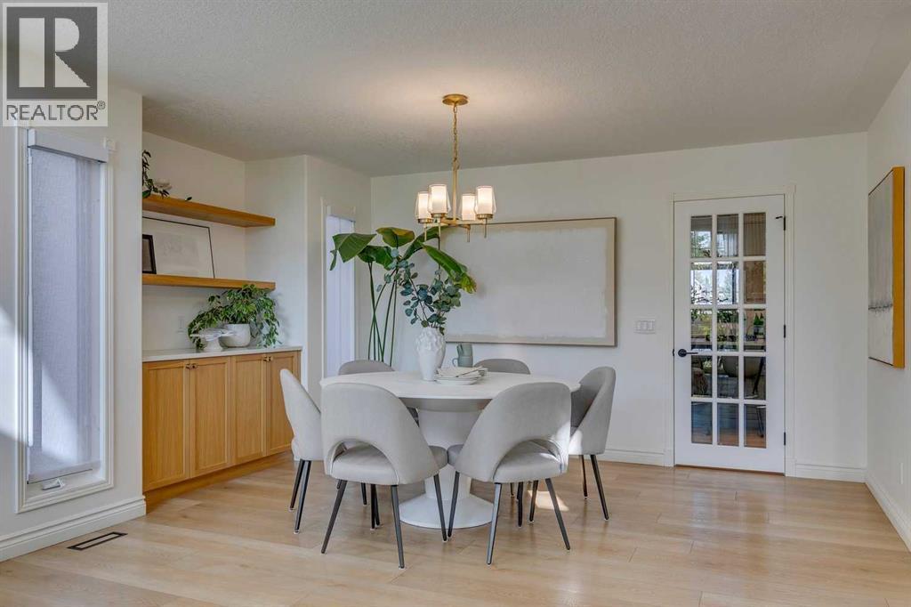 Single Family House for Sale in  Edgevalley Landing NW Edgemont Calgary 