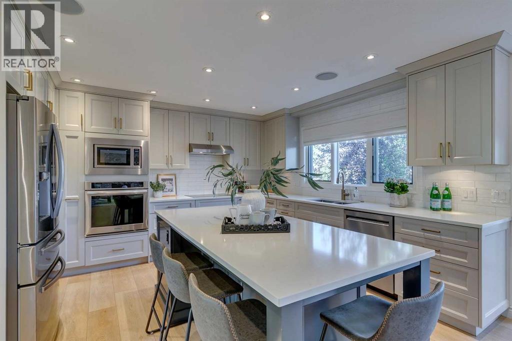 Single Family House for Sale in  Edgevalley Landing NW Edgemont Calgary 