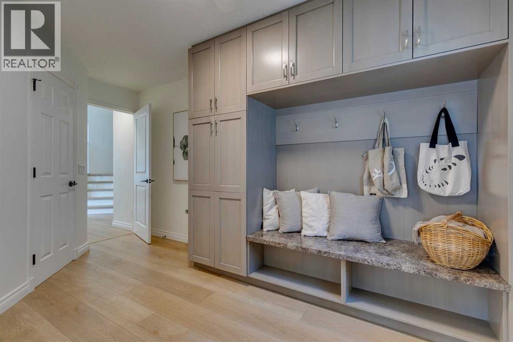 Single Family House for Sale in  Edgevalley Landing NW Edgemont Calgary 