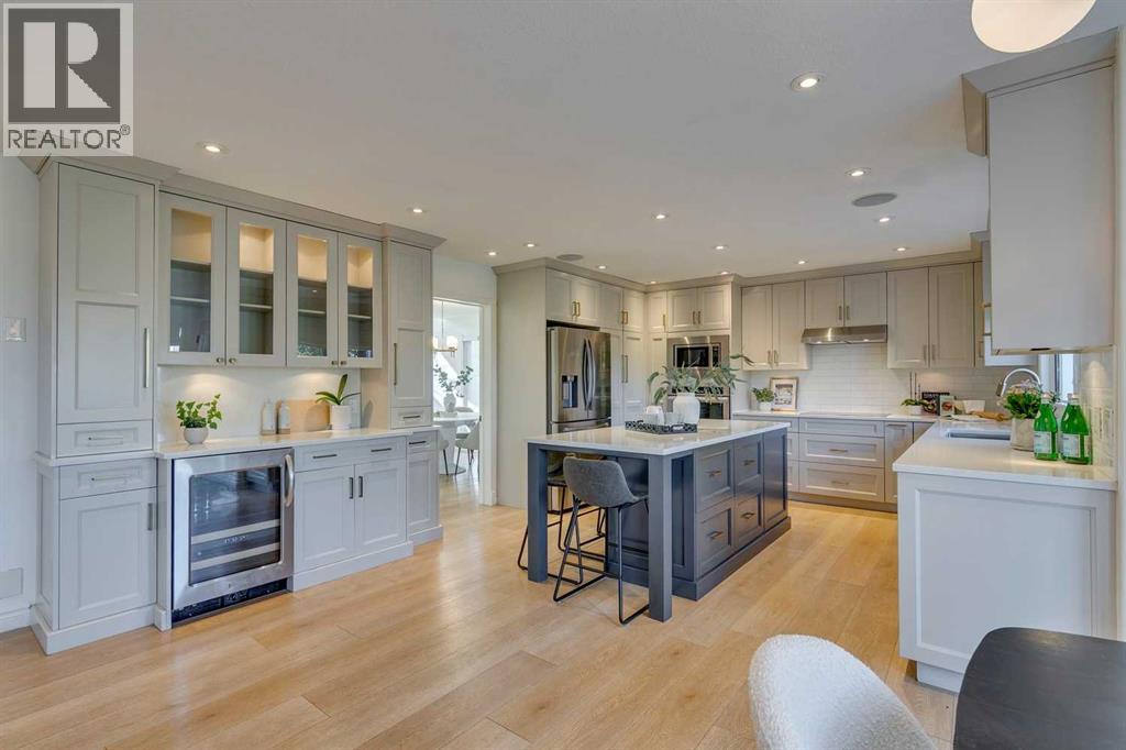 Single Family House for Sale in  Edgevalley Landing NW Edgemont Calgary 
