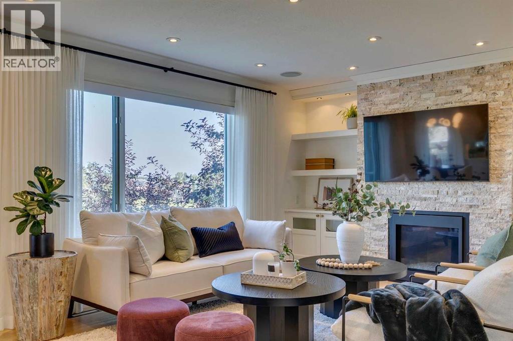 Single Family House for Sale in  Edgevalley Landing NW Edgemont Calgary 