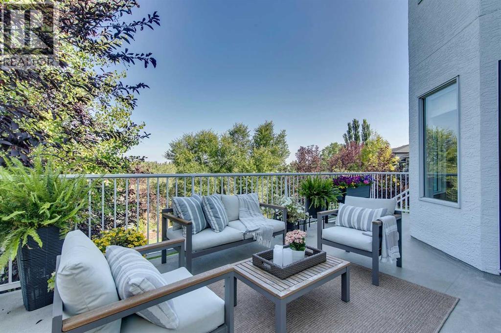 Single Family House for Sale in  Edgevalley Landing NW Edgemont Calgary 