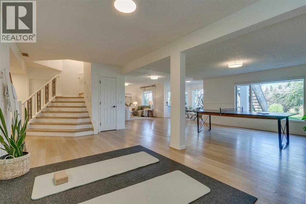Single Family House for Sale in  Edgevalley Landing NW Edgemont Calgary 