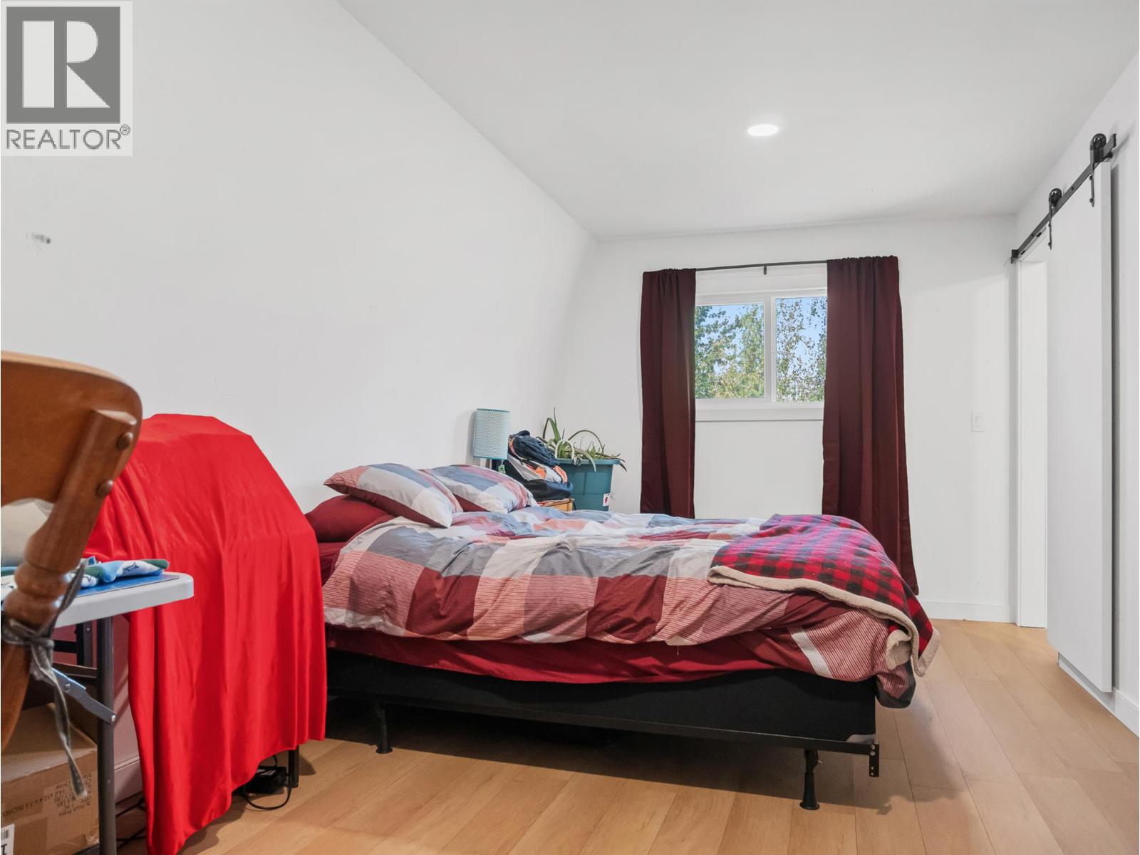12094 233 Road, Dawson Creek