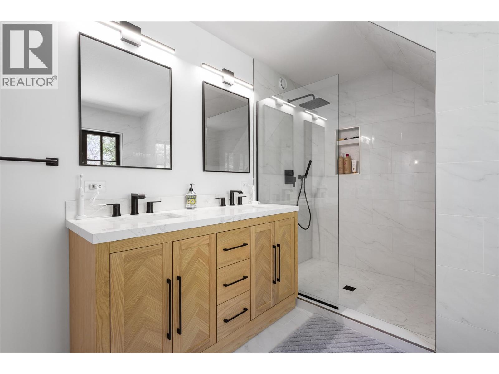  133 Goldclaim Road, Vernon