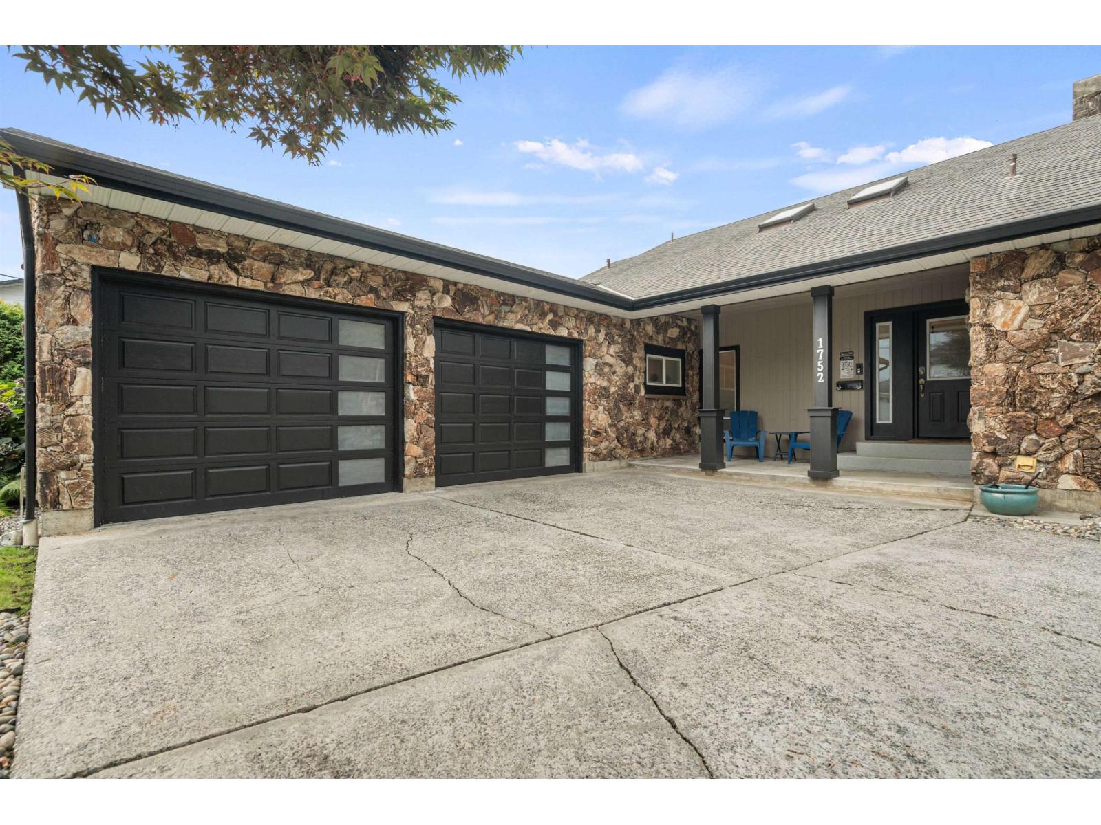 1752 CEDAR PLACE, Agassiz, Agassiz