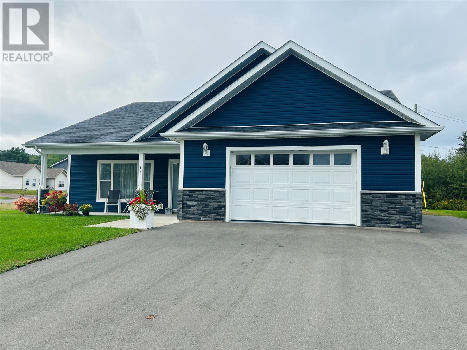 16 Kings Road - Photo 3 of 35, Bishops Falls, Newfoundland & Labrador