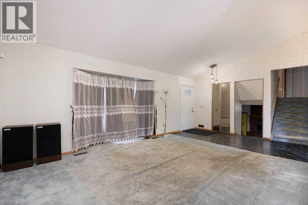 206 Leigh Crescent, Fort McMurray
