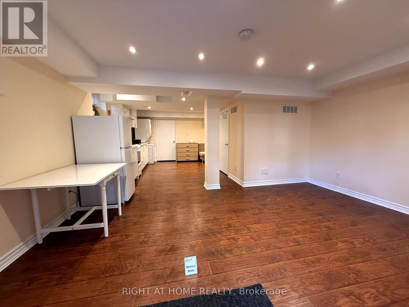 Single Family House for Sale in  WESTOLIVIA TRAIL Vaughan (Patterson) 