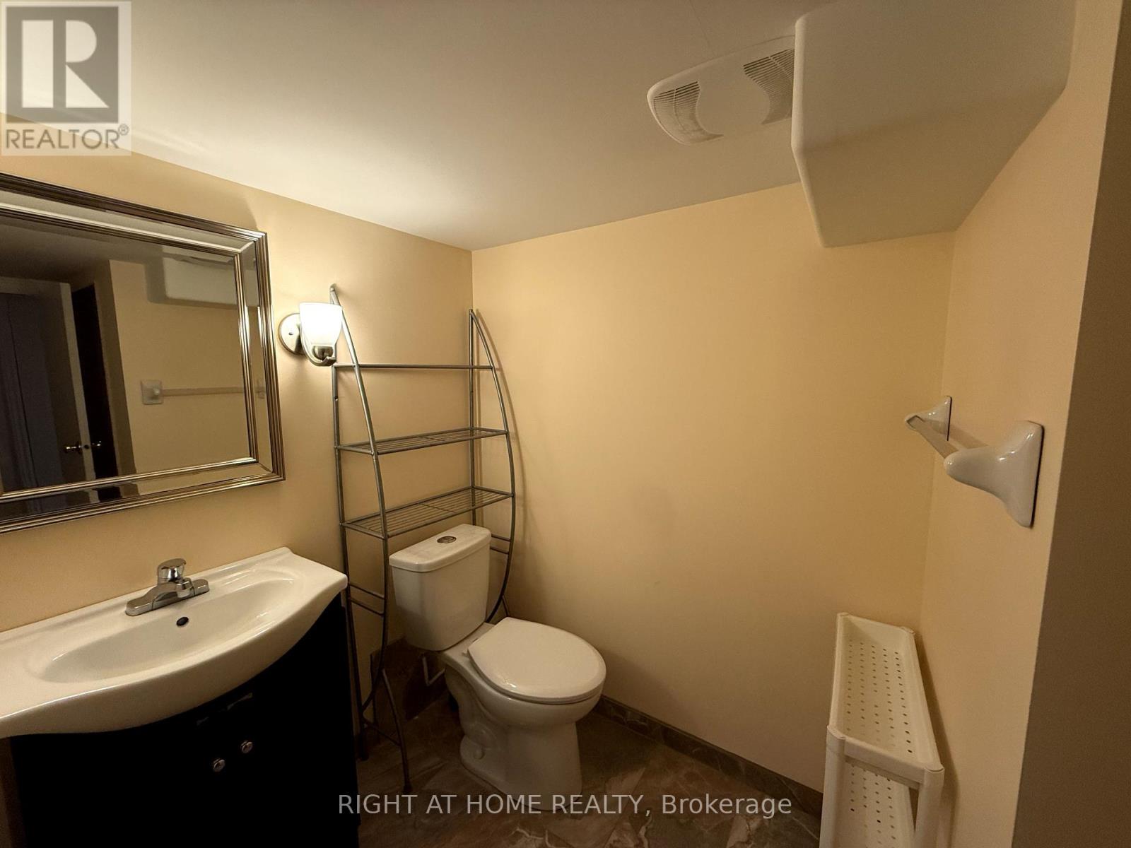 Single Family House for Sale in  WESTOLIVIA TRAIL Vaughan (Patterson) 