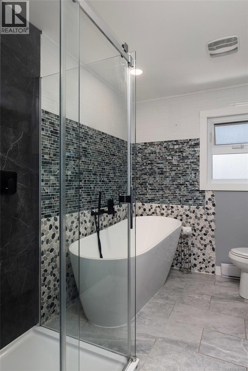  5884 Deborah Drive, Duncan