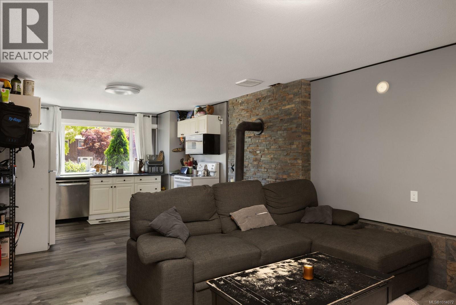  5884 Deborah Drive, Duncan