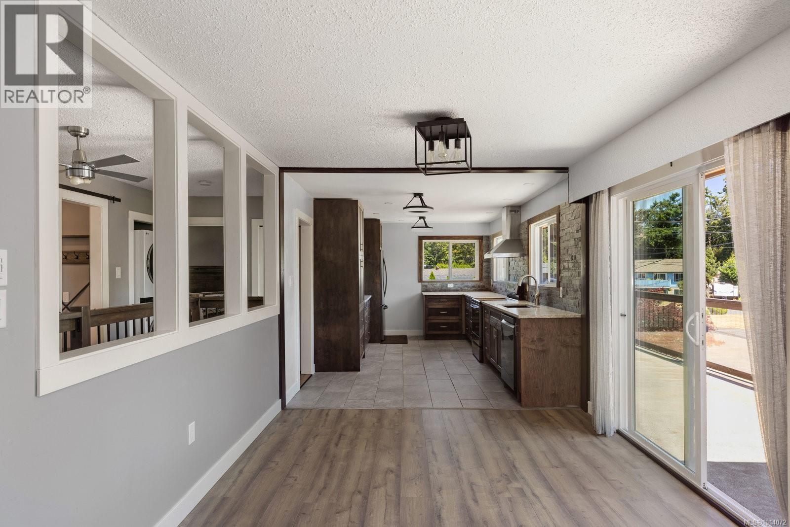  5884 Deborah Drive, Duncan