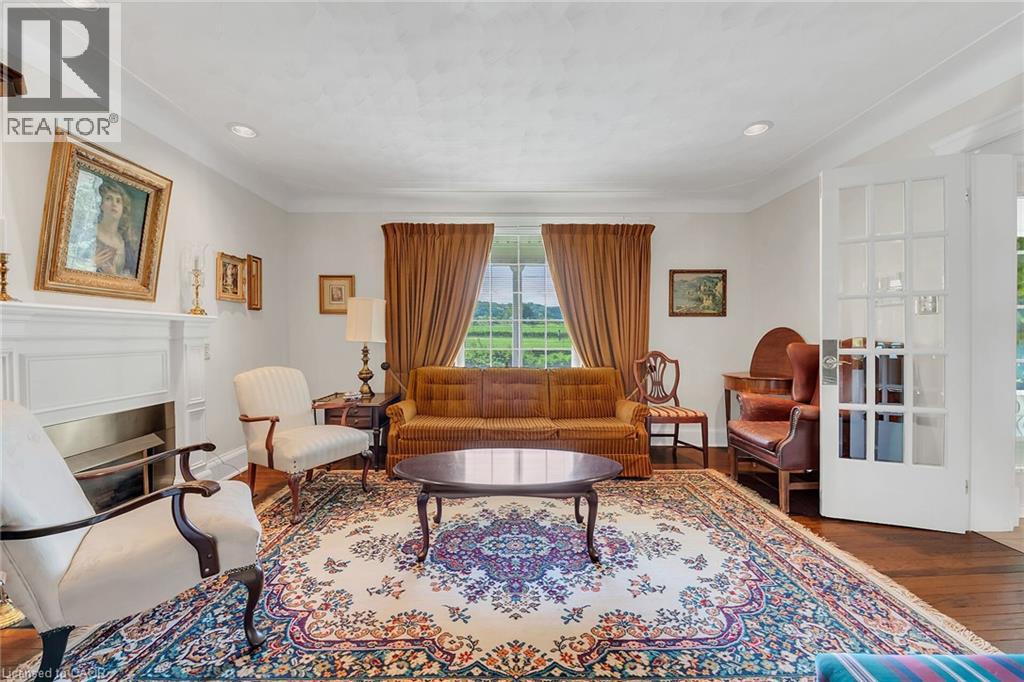 5581 KING STREET - 9