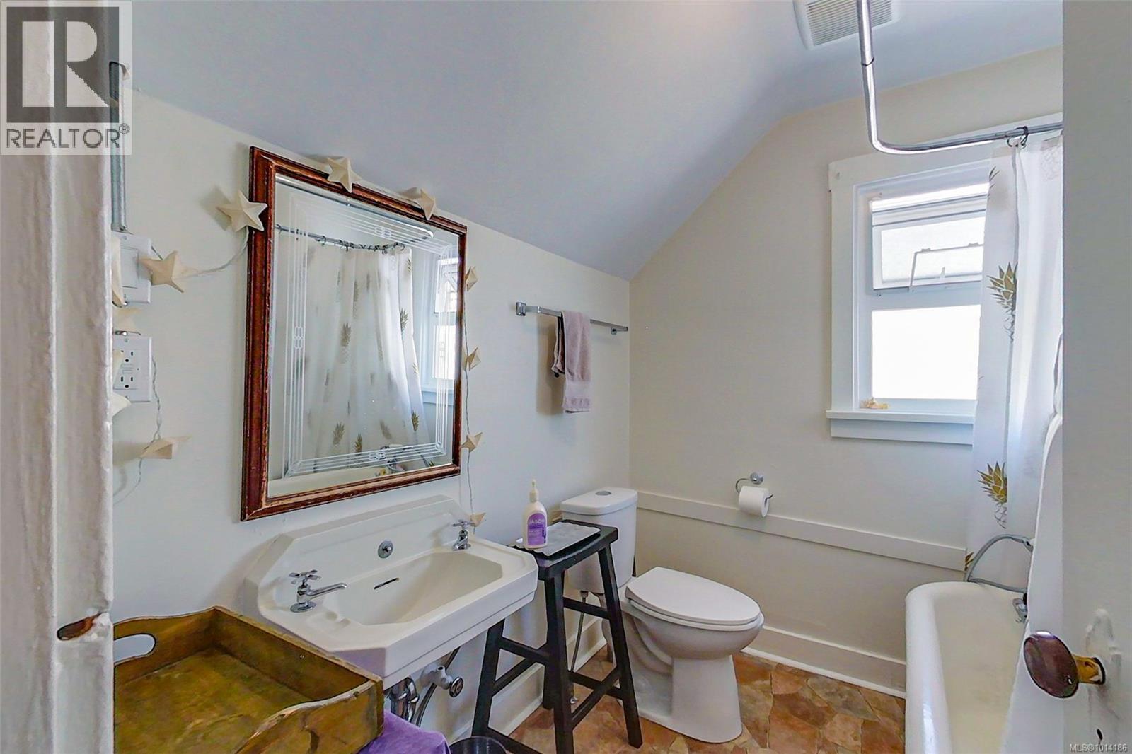 3071 Kingsway Ave, Port Alberni