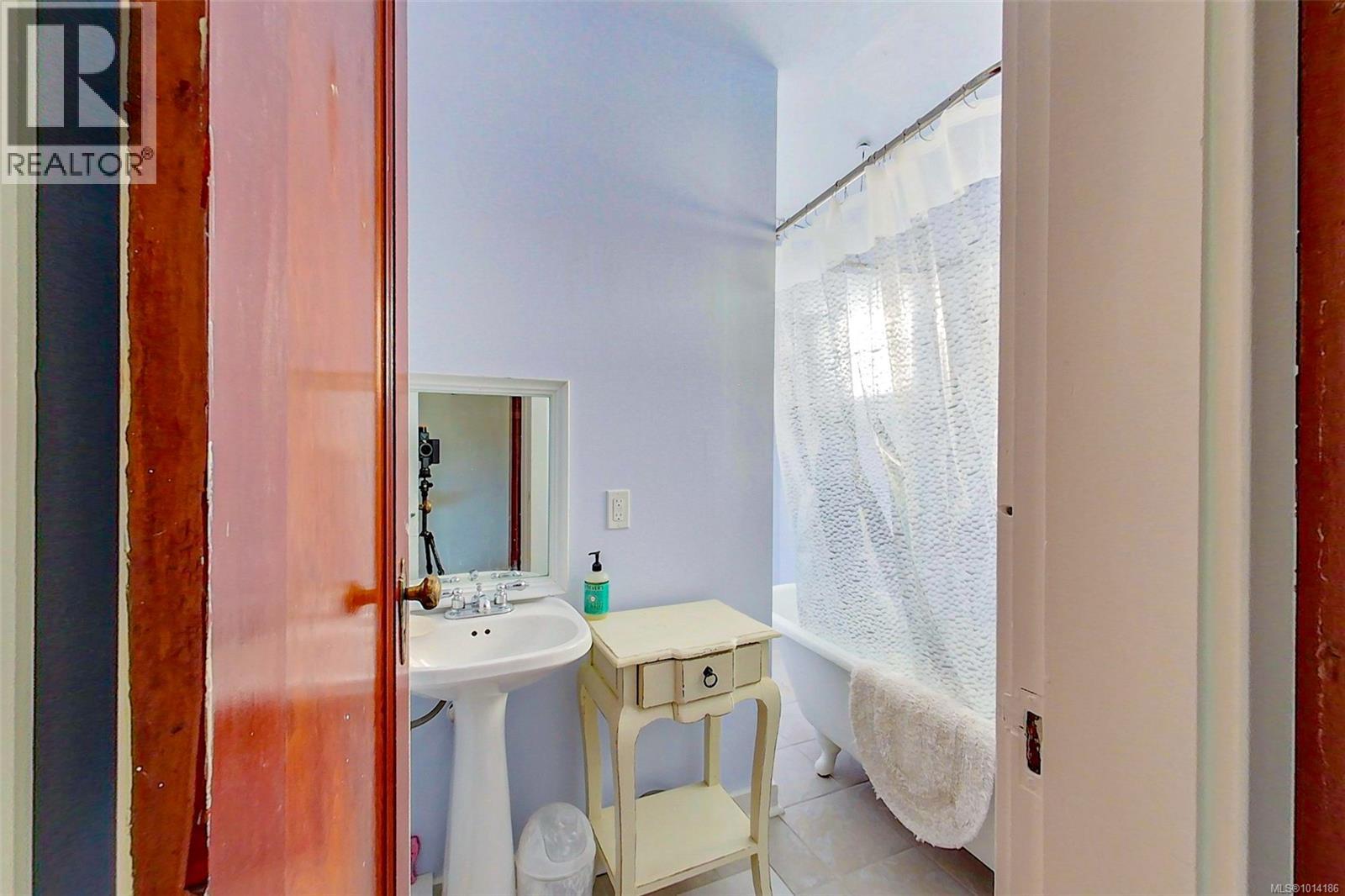 3071 Kingsway Ave, Port Alberni