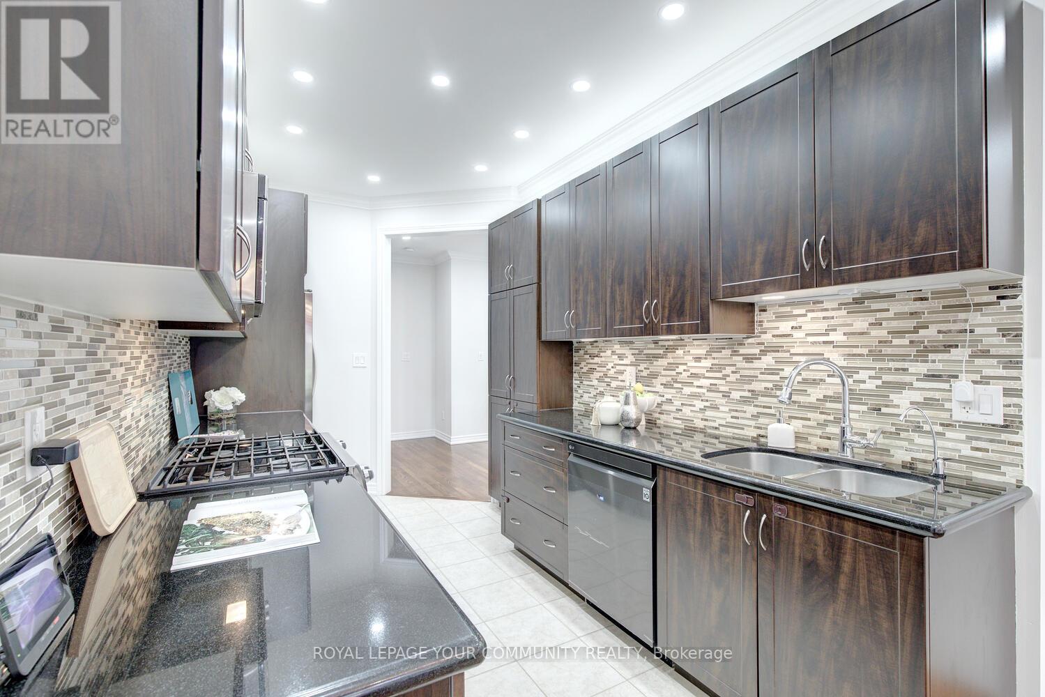 Single Family House for Sale in  LADY LORETTA LANE Vaughan (Patterson) 