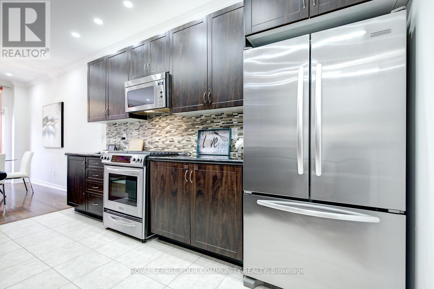 Single Family House for Sale in  LADY LORETTA LANE Vaughan (Patterson) 