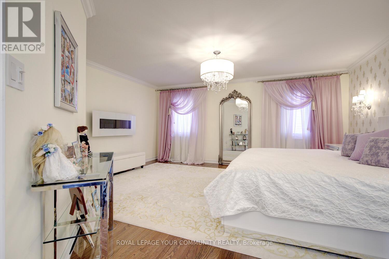 Single Family House for Sale in  LADY LORETTA LANE Vaughan (Patterson) 