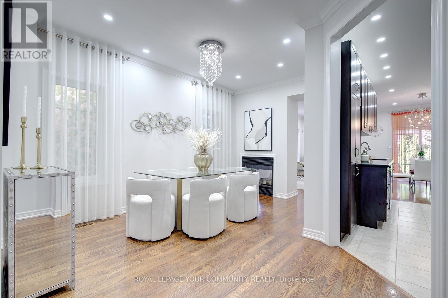 Single Family House for Sale in  LADY LORETTA LANE Vaughan (Patterson) 