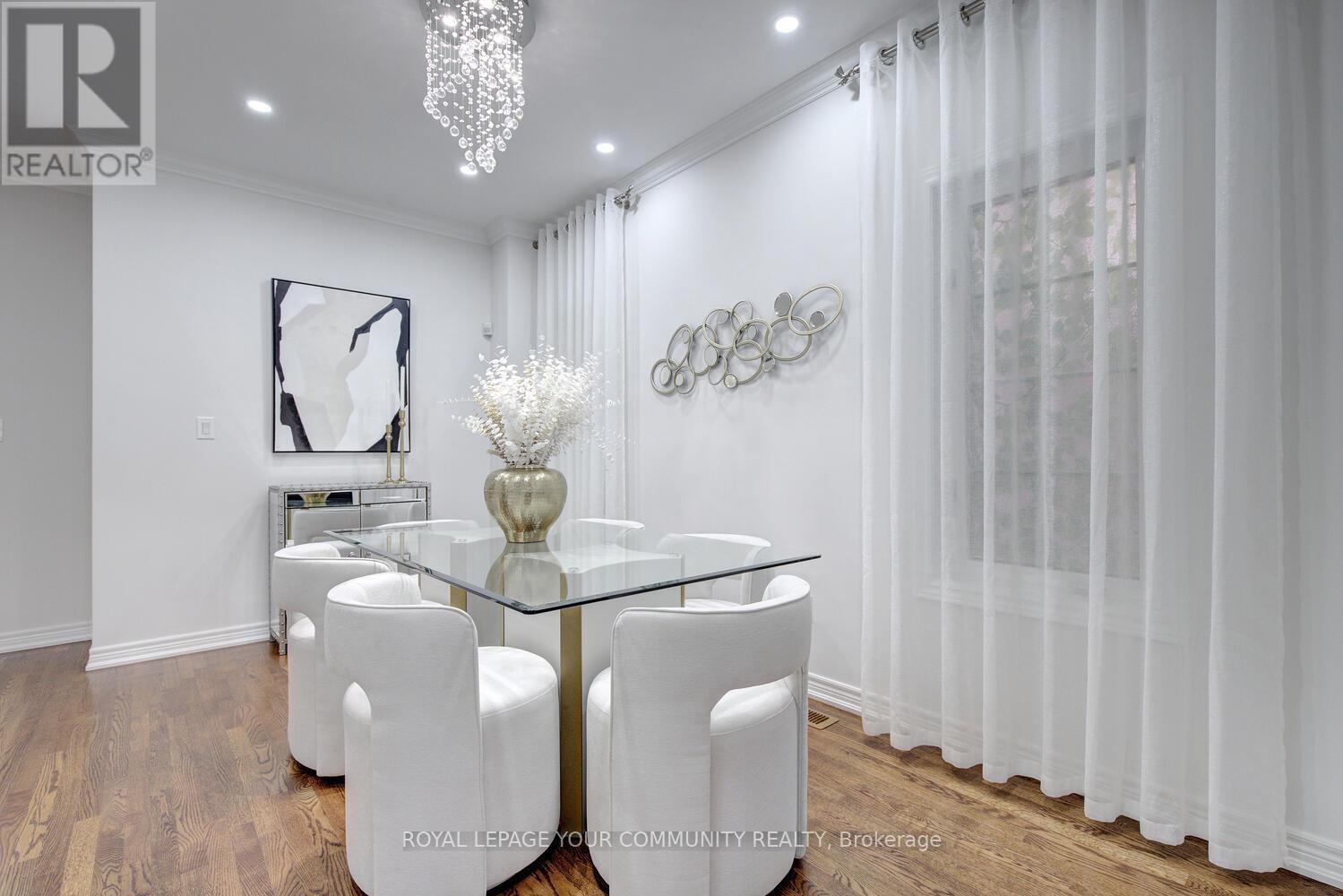 Single Family House for Sale in  LADY LORETTA LANE Vaughan (Patterson) 