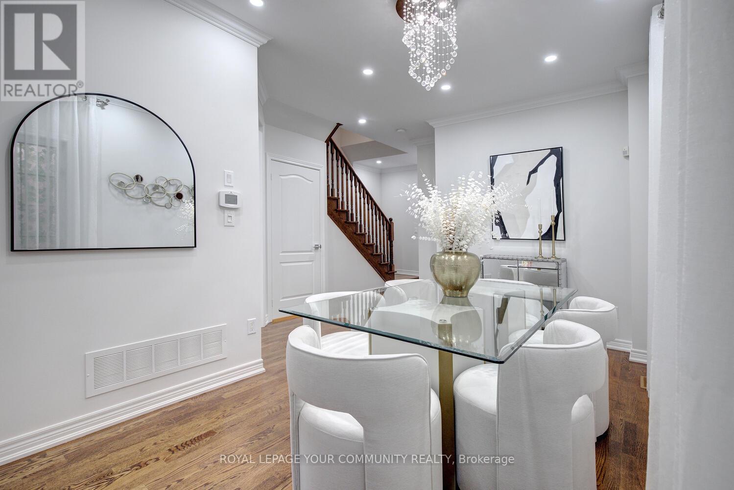 Single Family House for Sale in  LADY LORETTA LANE Vaughan (Patterson) 