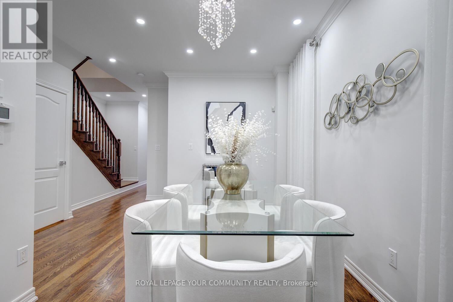 Single Family House for Sale in  LADY LORETTA LANE Vaughan (Patterson) 