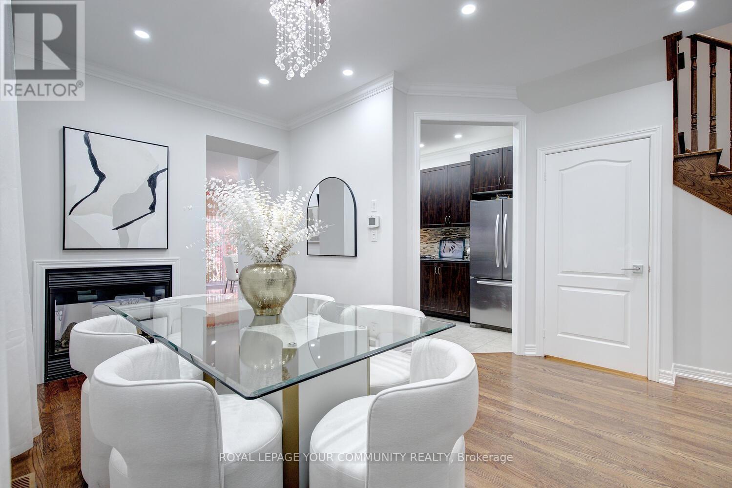 Single Family House for Sale in  LADY LORETTA LANE Vaughan (Patterson) 