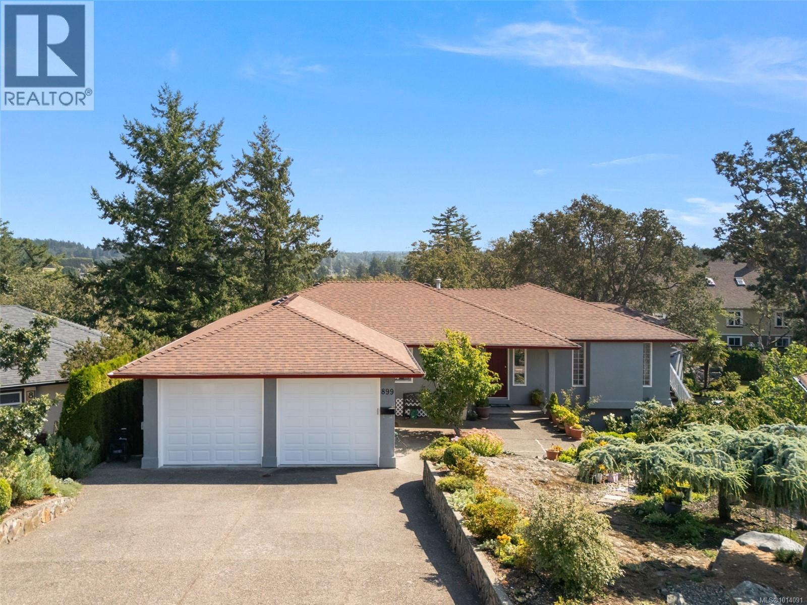 899 Currandale Crt, Saanich
