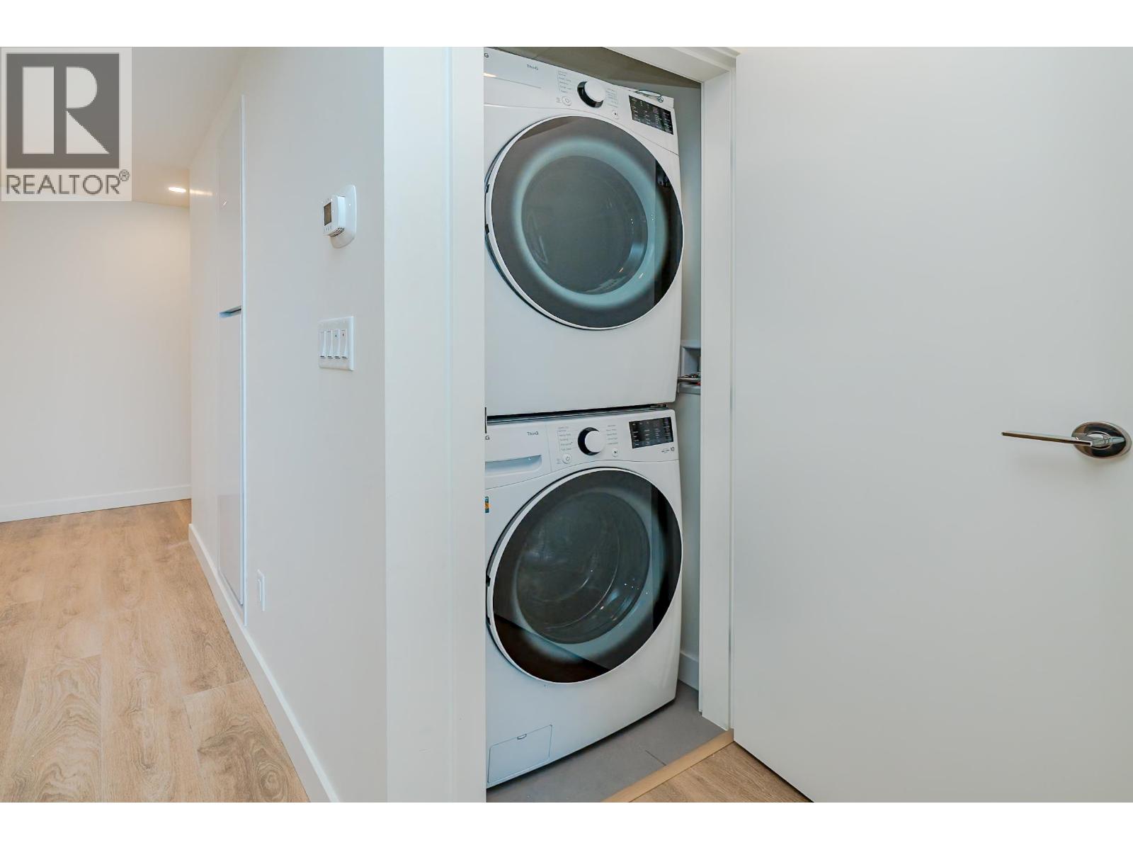 1005 318 ALDERSON AVENUE, Coquitlam