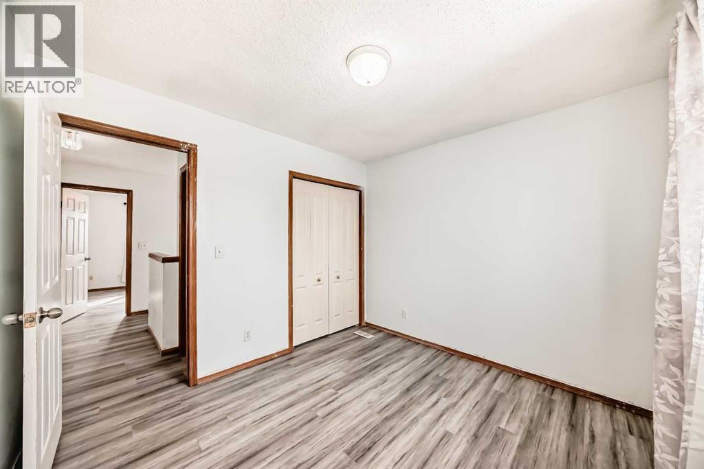 Single Family House for Sale in  Saddleback Way NE Saddle Ridge Calgary 
