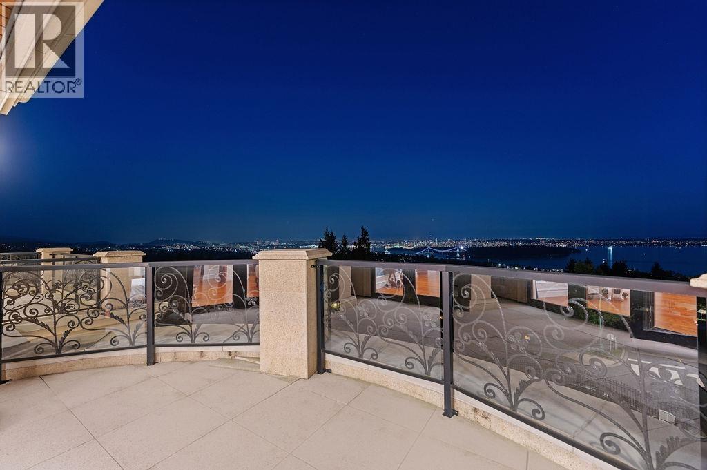 1327 CHARTWELL DRIVE, West Vancouver
