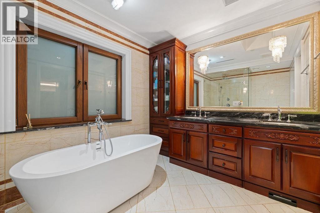 1327 CHARTWELL DRIVE, West Vancouver