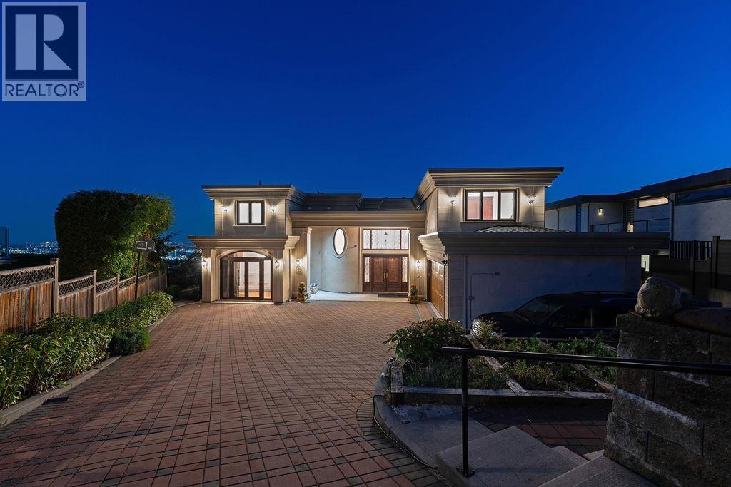 1327 CHARTWELL DRIVE, West Vancouver