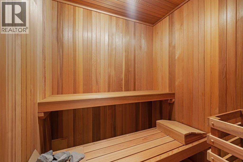 1327 CHARTWELL DRIVE, West Vancouver