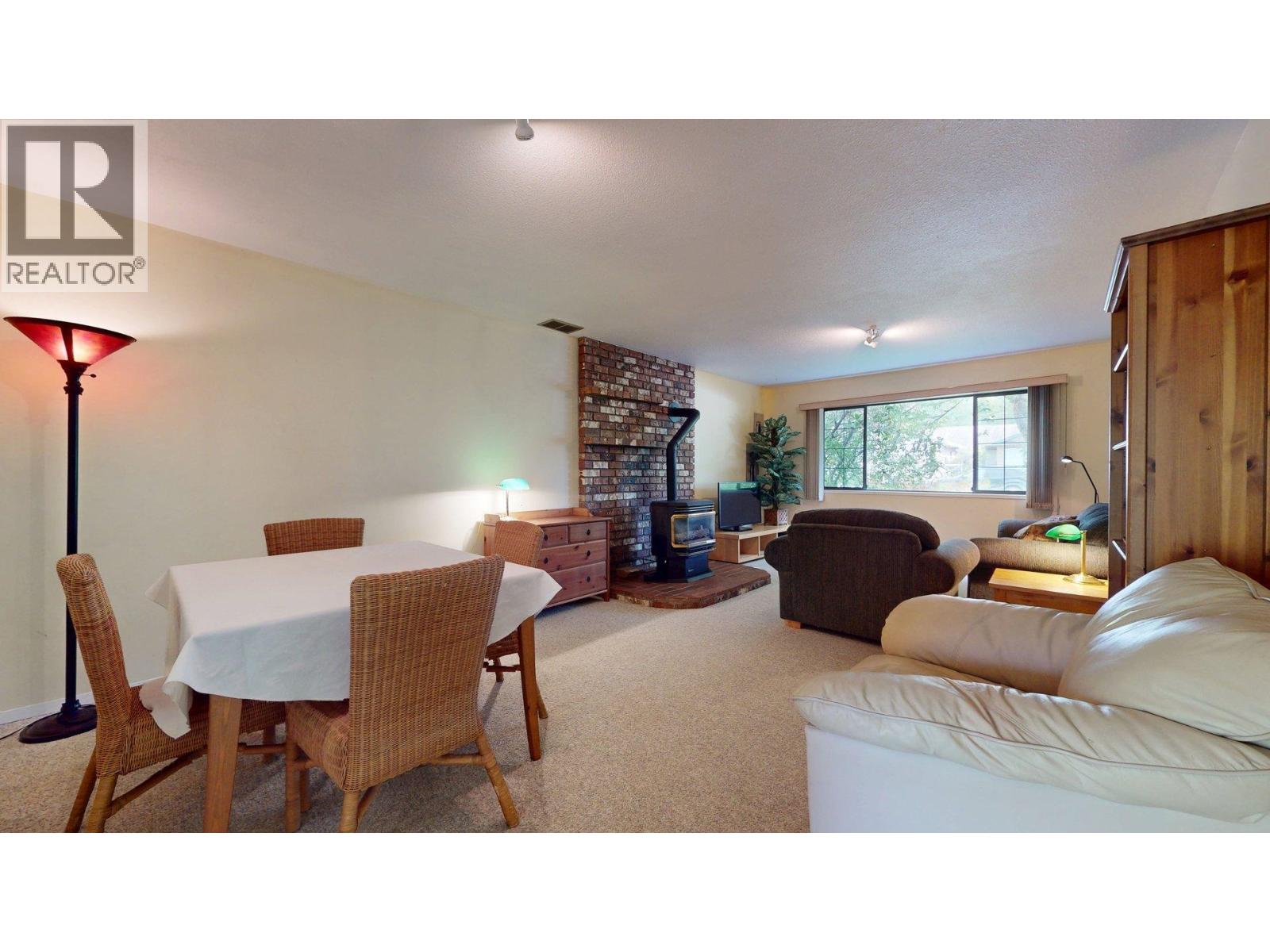 41343 KINGSWOOD ROAD, Squamish