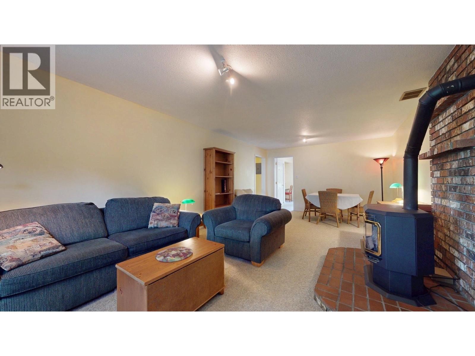 41343 KINGSWOOD ROAD, Squamish