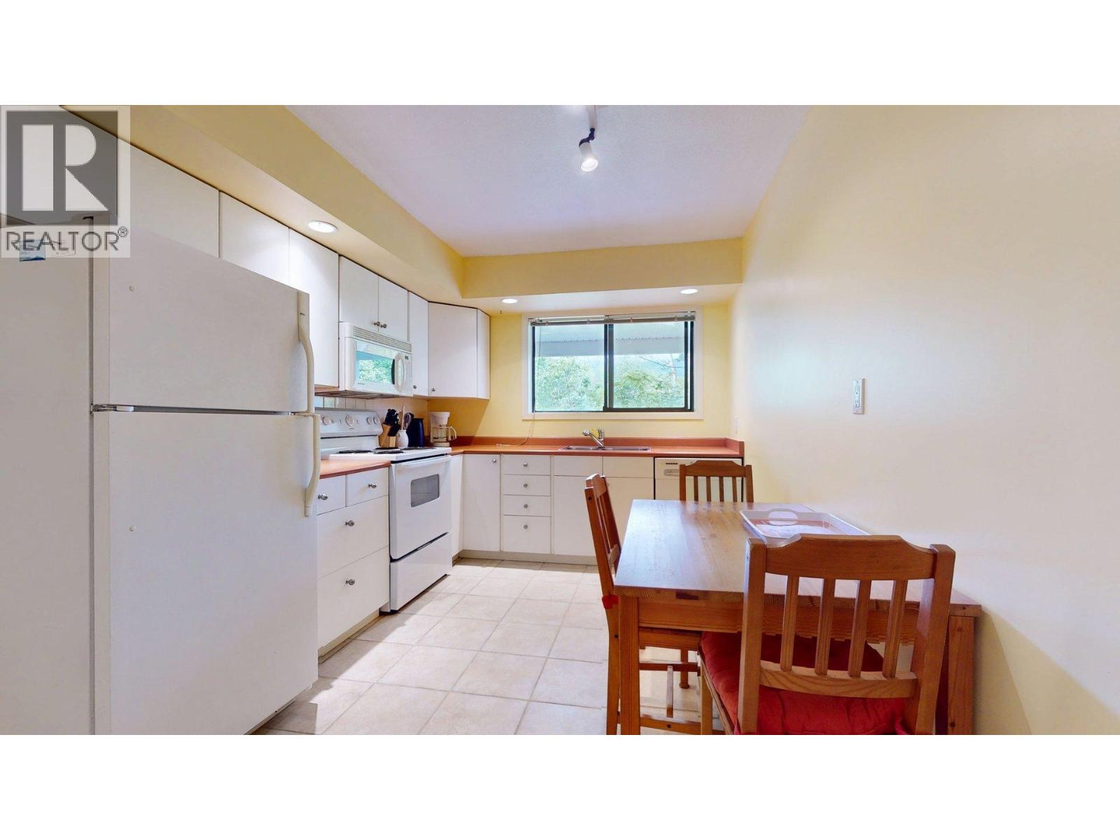 41343 KINGSWOOD ROAD, Squamish