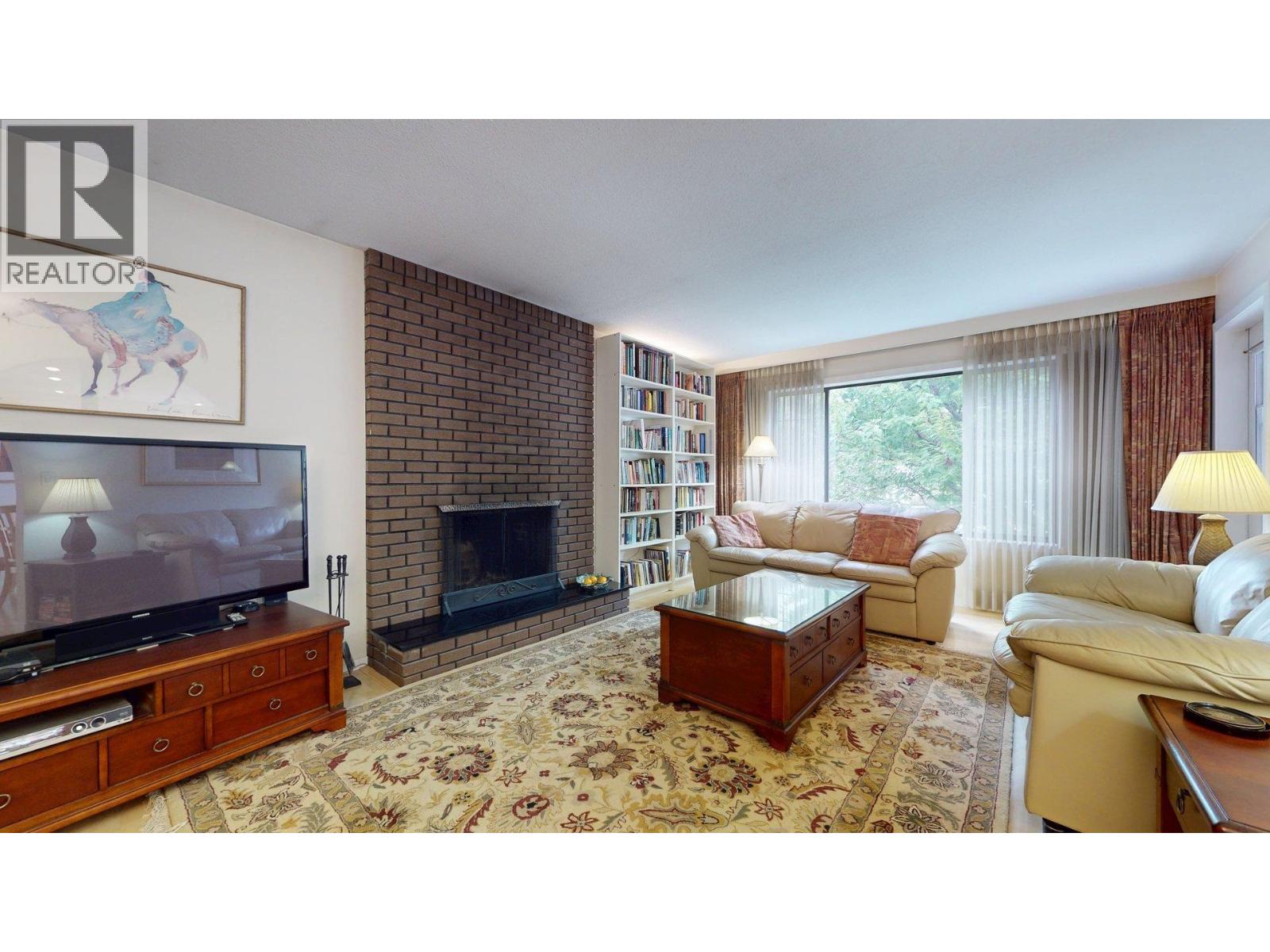 41343 KINGSWOOD ROAD, Squamish