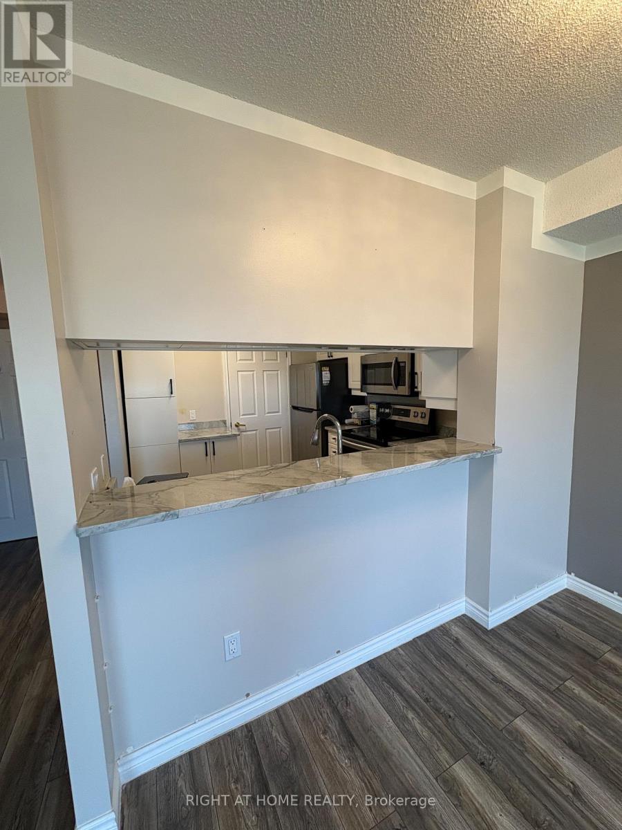 #417 94 DEAN AVENUE - 35