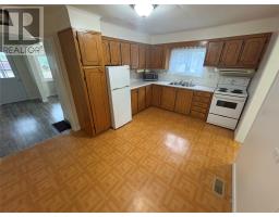 3 Davis Lane thumbnail 13
