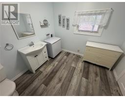 3 Davis Lane thumbnail 21