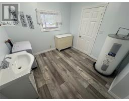 3 Davis Lane thumbnail 22