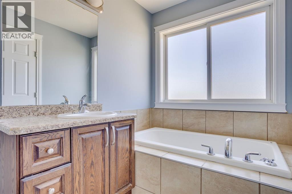 104 Chestnut Way, Fort McMurray
