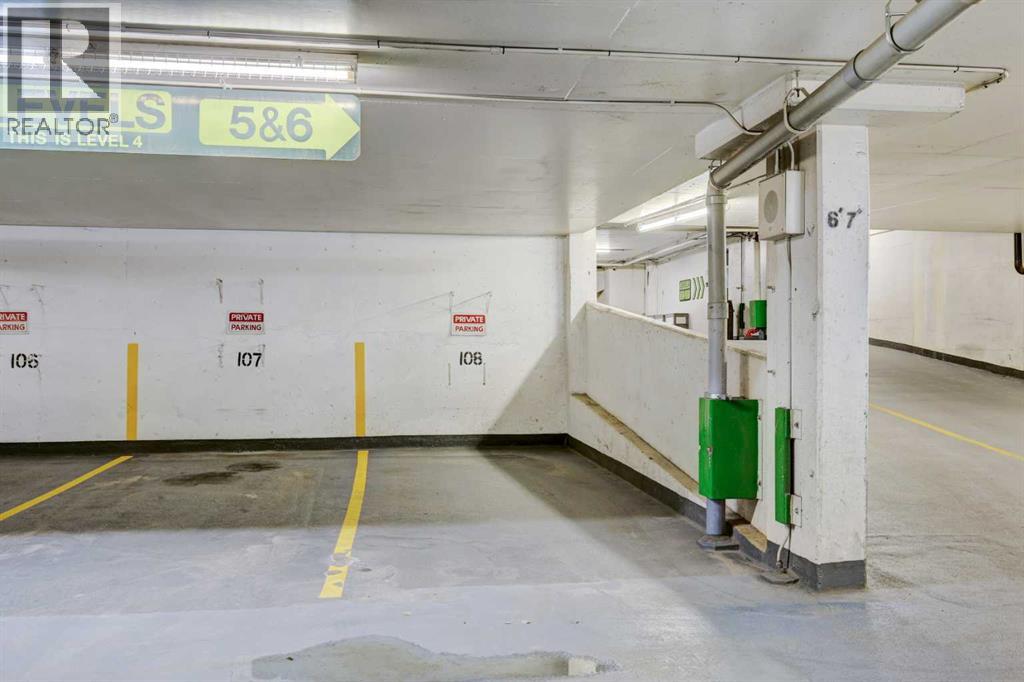 Single Family House for Sale in   Point Drive NW Point McKay Calgary 