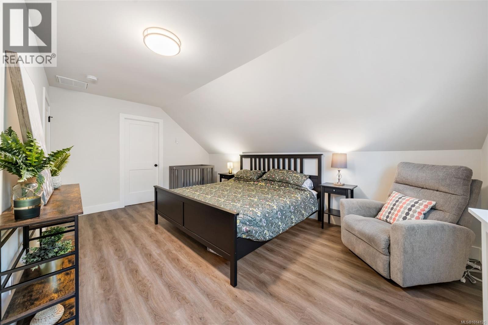 1030 Burnside Rd W, Saanich